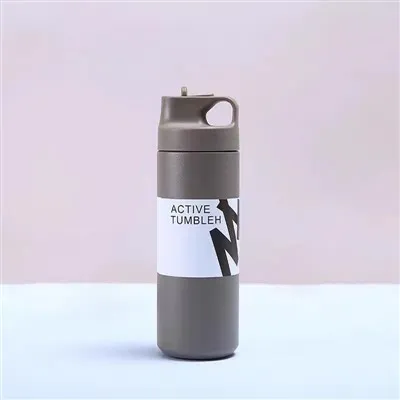¿La botella de agua Cola Sport tiene la función de apertura con una sola mano?